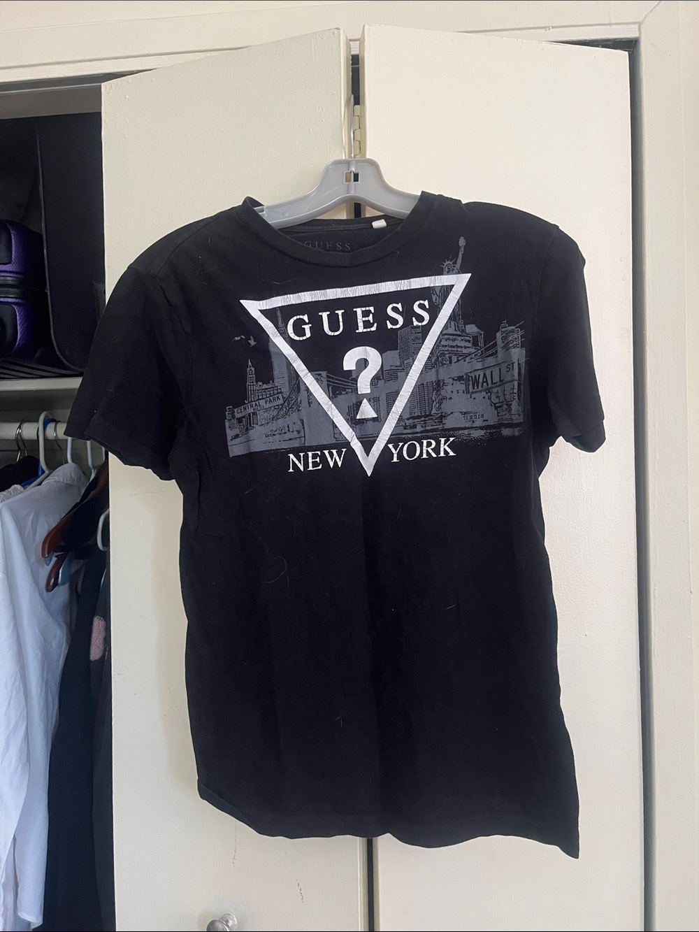Guess Black Graphic Logo Tee